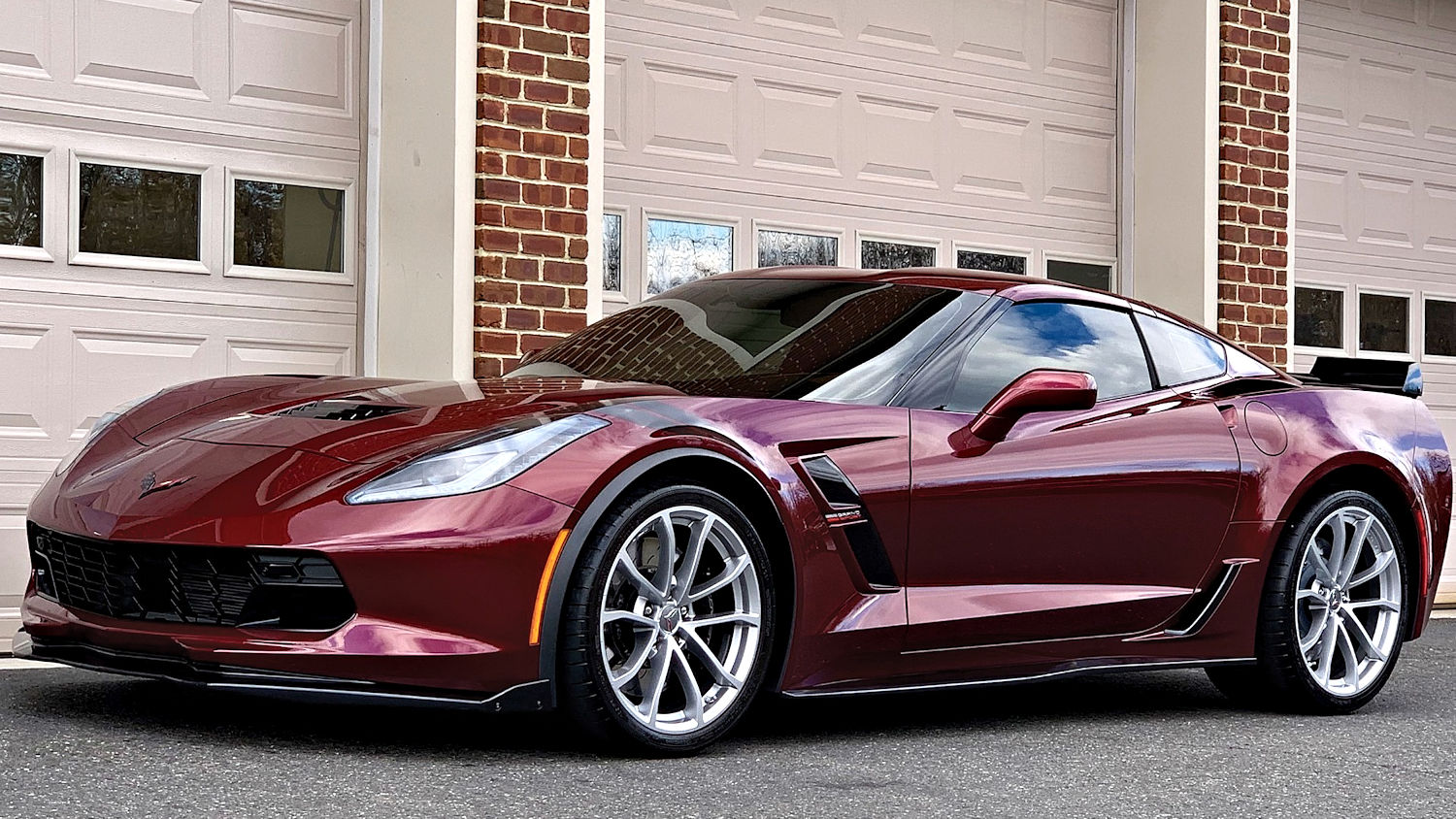 Click to Enlarge-Esc to Close Corvette Generations/C7/C7 2019 Grand-Sport 2LT.jpg